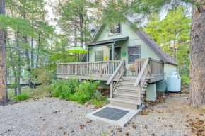 Munds Park A-Frame Cabin with Deck and Grill